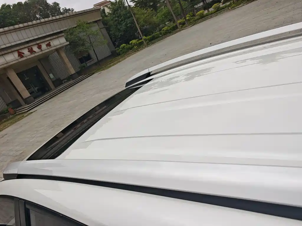 Toyota RAV4 2017 — фото 22