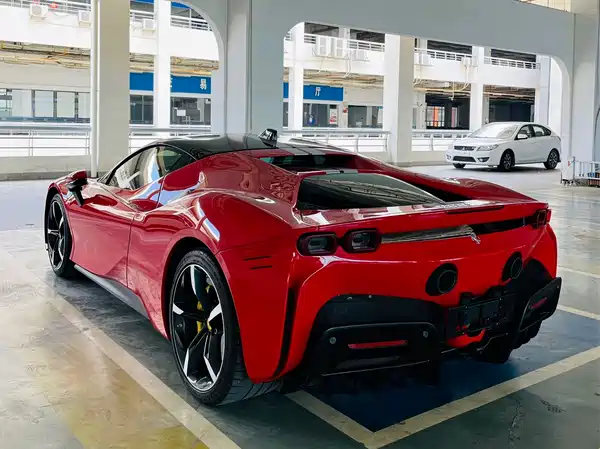 Ferrari SF90 2022
