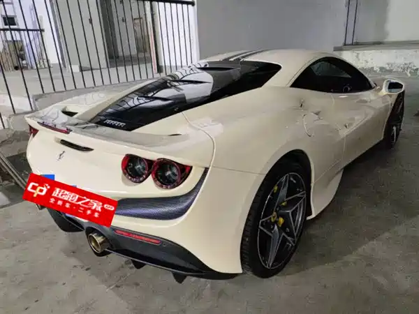 Ferrari F8 2019