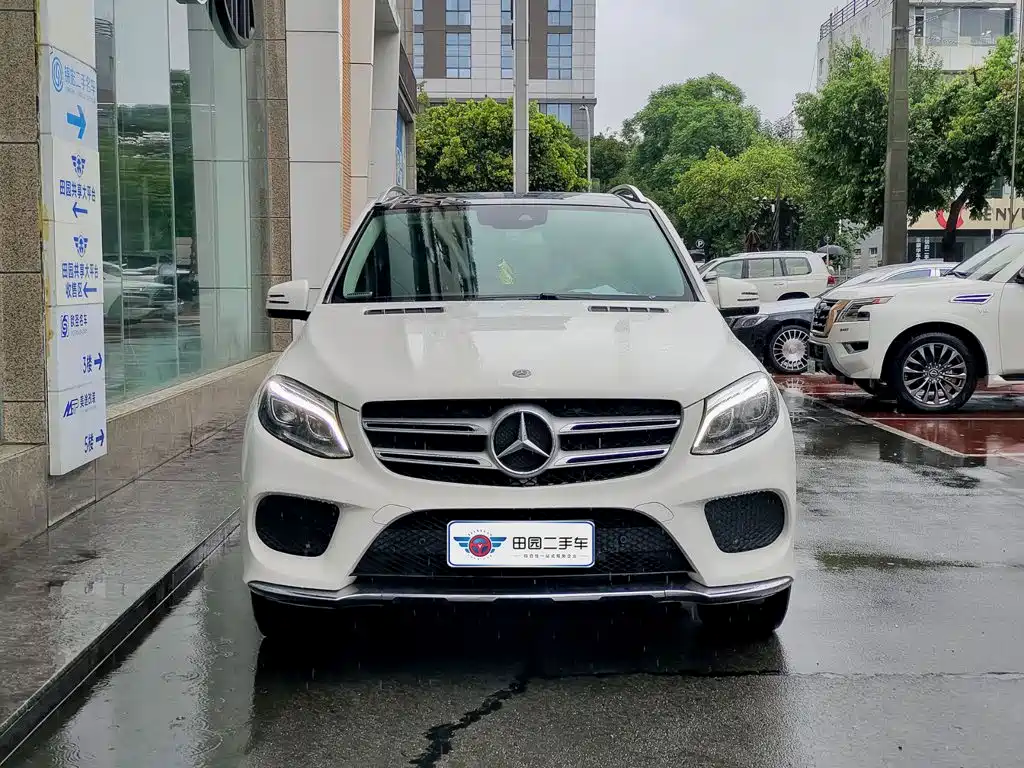 Mercedes-Benz GLE 2018 — фото 2