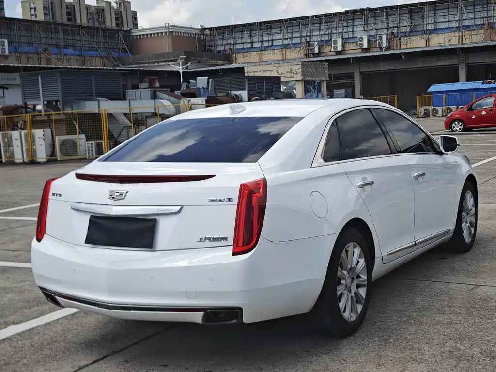 Cadillac XTS 2017 — фото 7