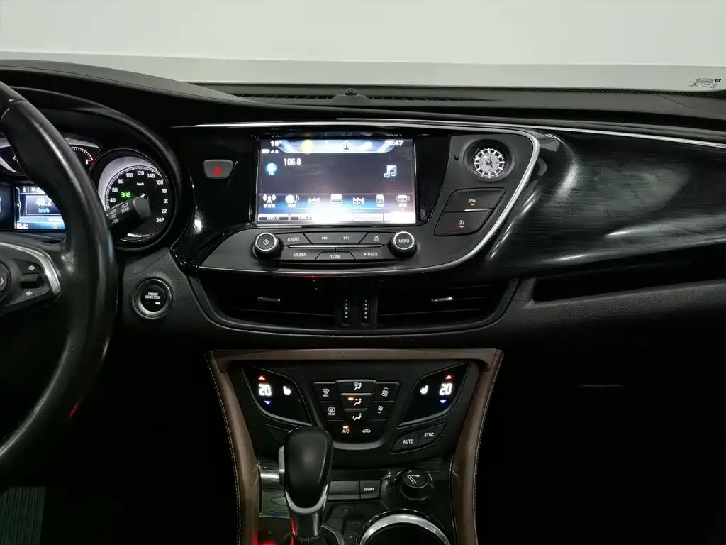 Buick Envision Plus 2018 — фото 12