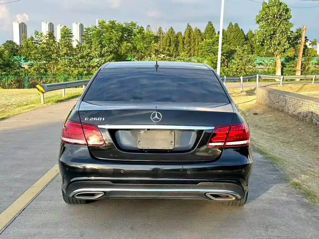Mercedes-Benz E-Class 2016