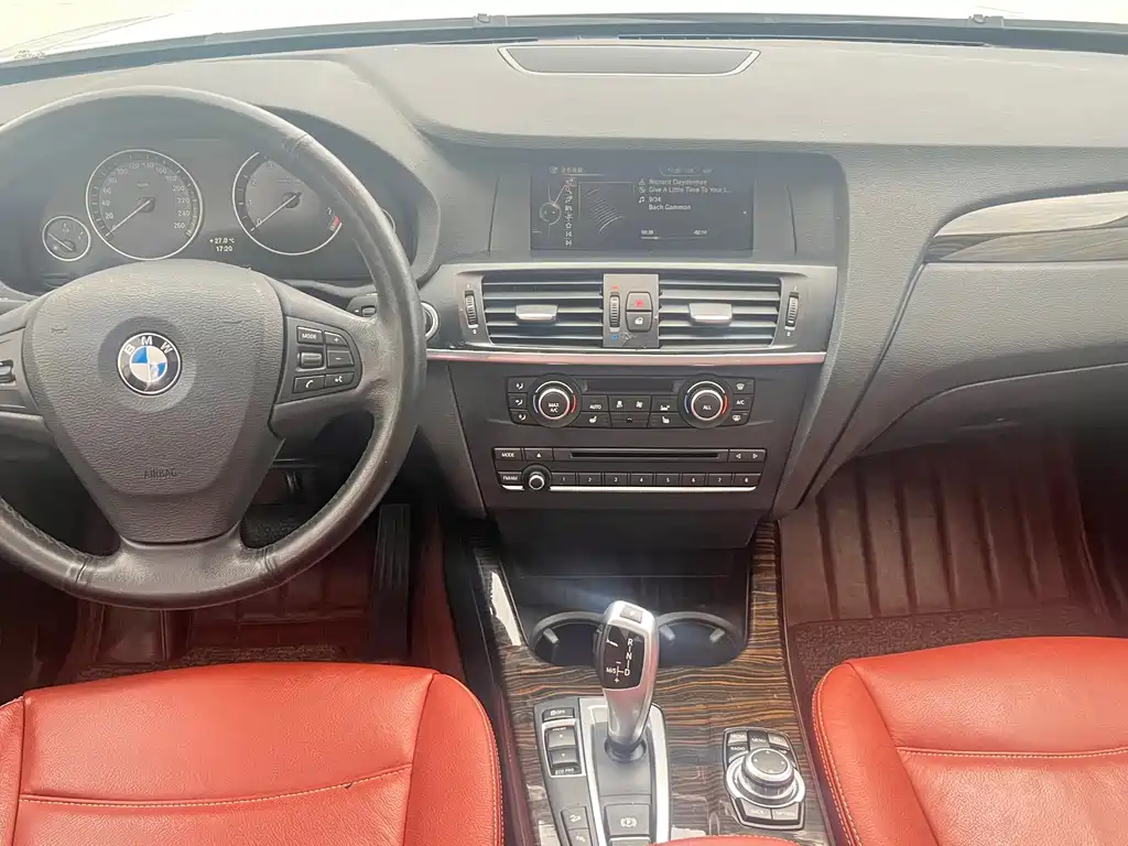 BMW X3 2014 — фото 8