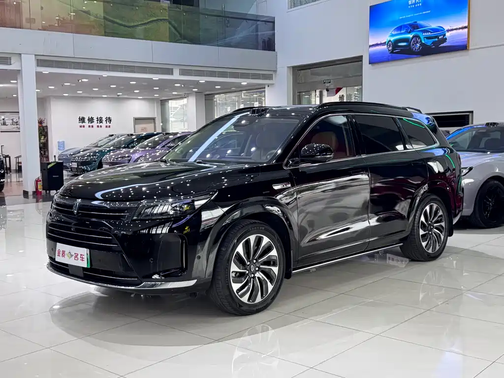 AITO M7 2024 — фото 1