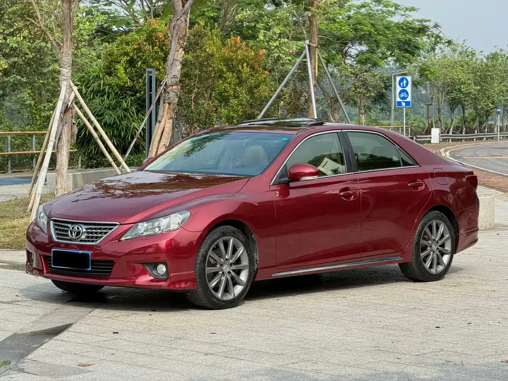 Toyota Reiz 2012