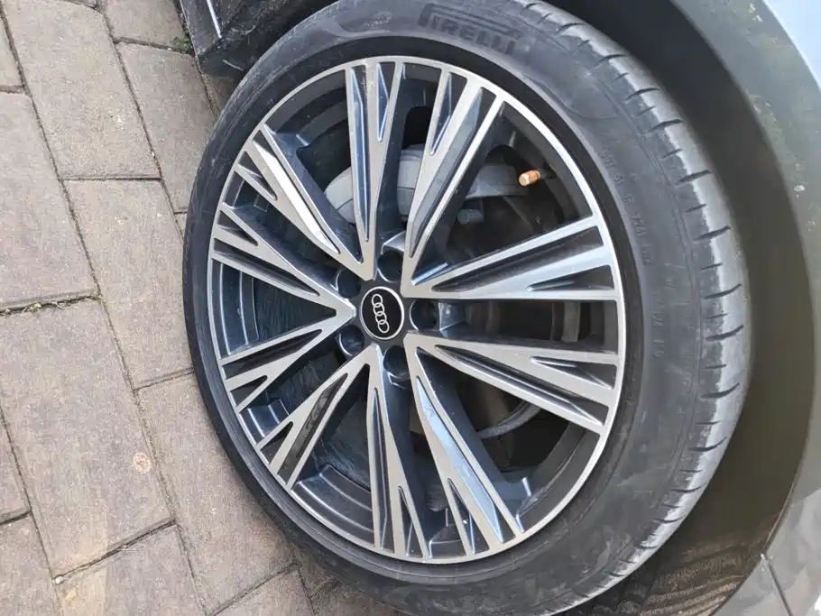Audi A6L 2023