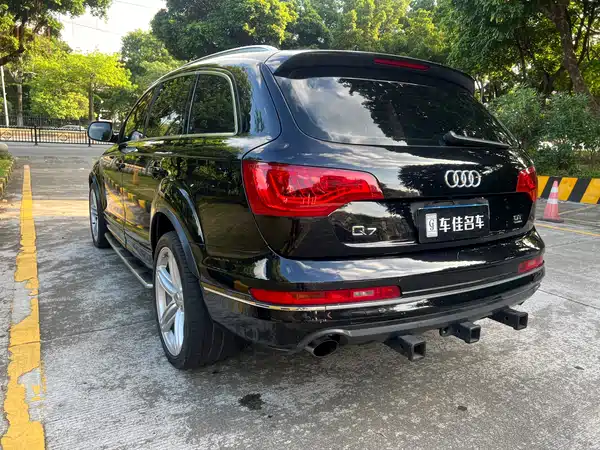 Audi Q7 2011