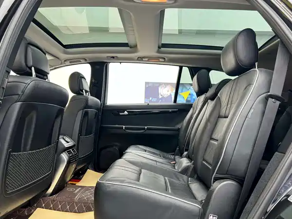 Mercedes-Benz R-Class 2017