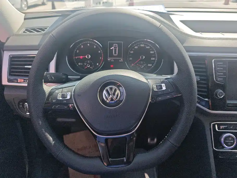 Volkswagen Teramont 2018 — фото 15