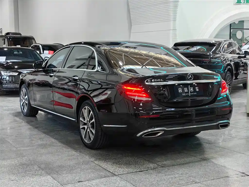 Mercedes-Benz E-Class 2020 — фото 4