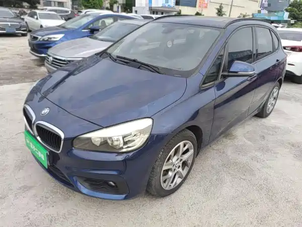 BMW 2 Series Station Wagon 2015