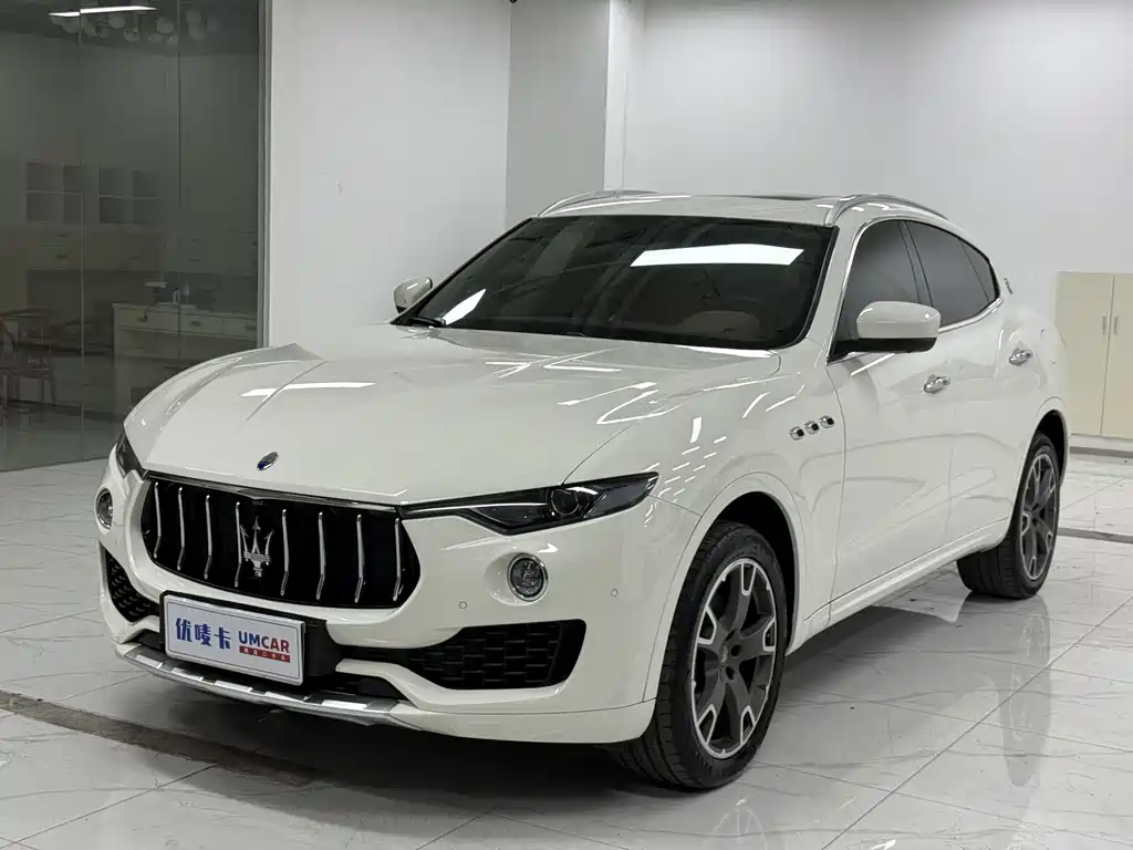 Maserati Levante 2017 — фото 1