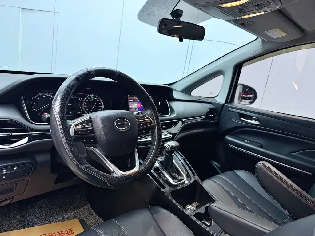 GAC Trumpchi M6 2021 — фото 8