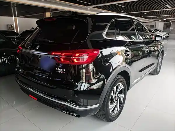 Hongqi HS5 2022