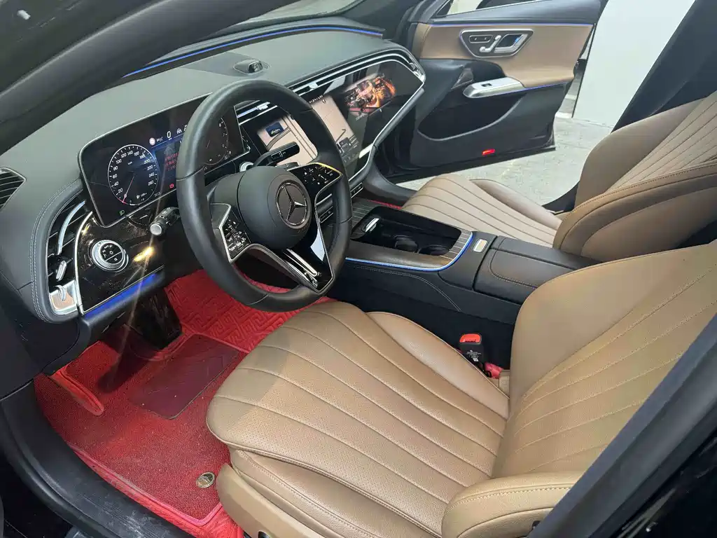 Mercedes-Benz E-Class 2024