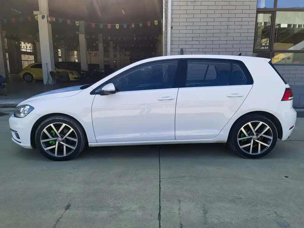 Volkswagen Golf 2020