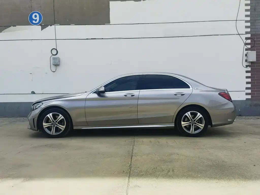 Mercedes-Benz C-Class 2019 — фото 12