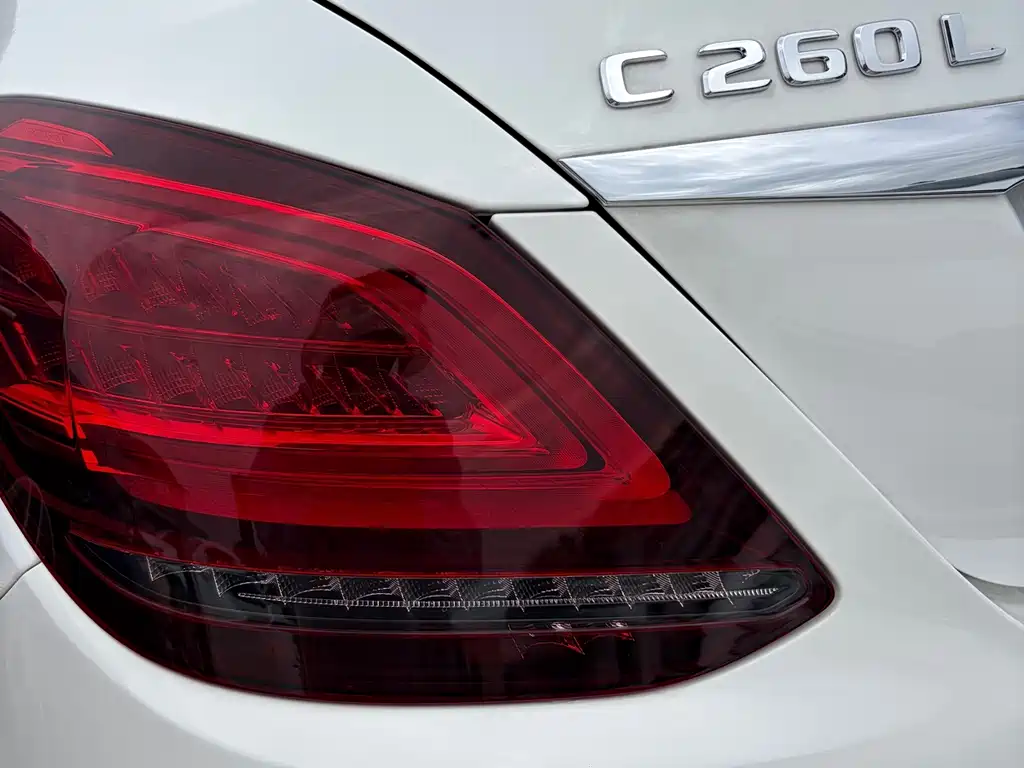 Mercedes-Benz C-Class 2021 — фото 18