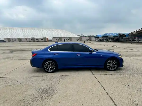 BMW 3 Series 2023