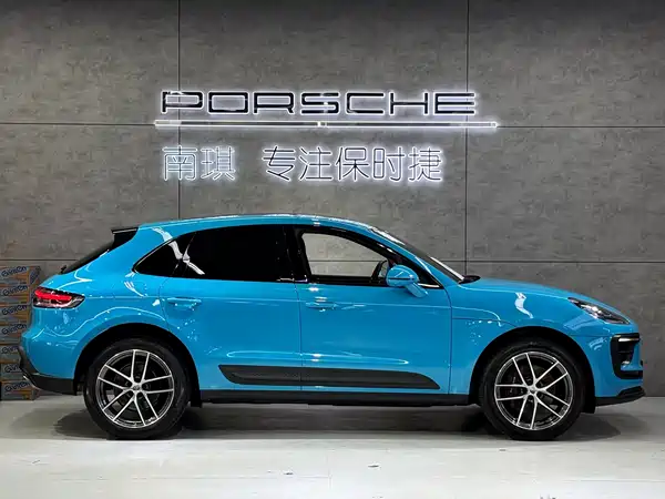 Porsche Macan 2022
