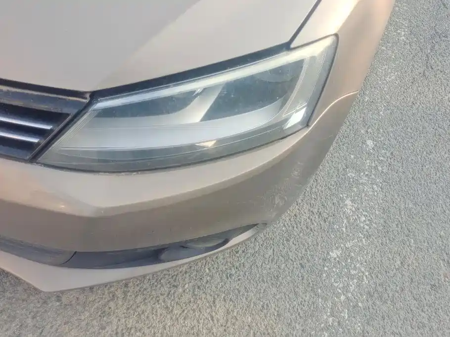 Volkswagen Sagitar 2013