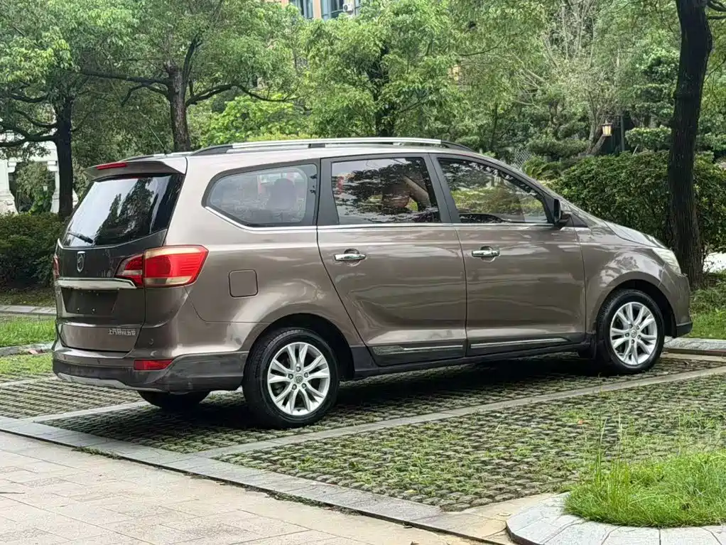 Baojun 730 2016