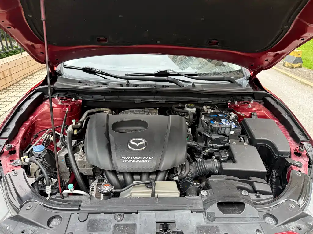 Mazda 3 Angkesela 2015