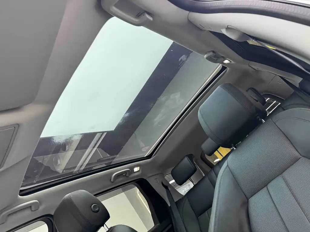 Land Rover Discovery Sport 2016 — фото 12
