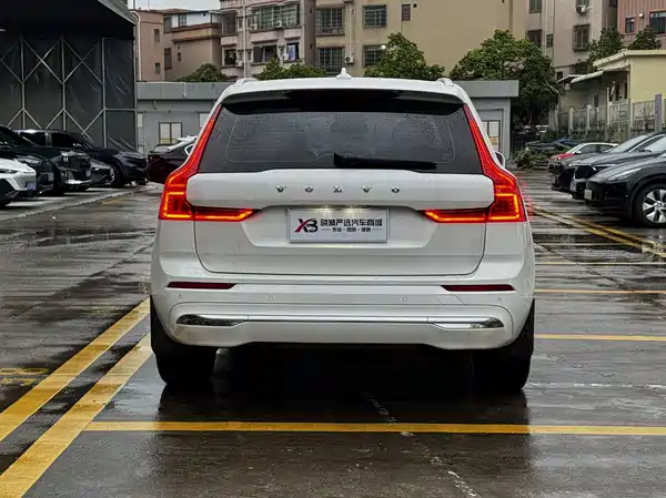 Volvo XC60 2021