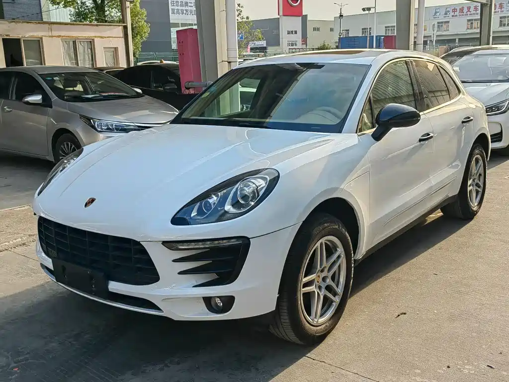 Porsche Macan 2015 — фото 1