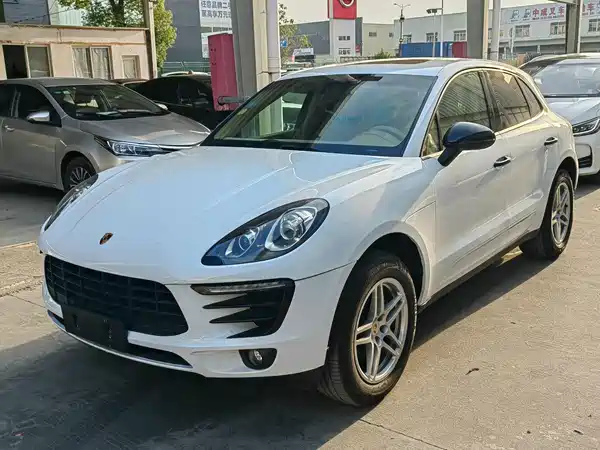 Porsche Macan 2014