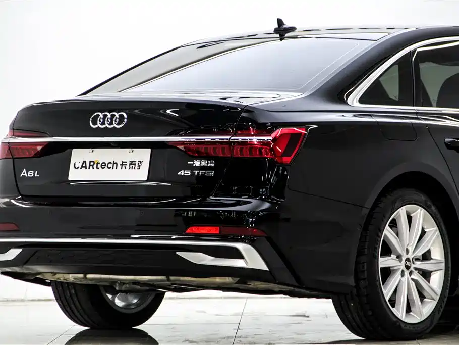 Audi A6L 2025 — фото 9