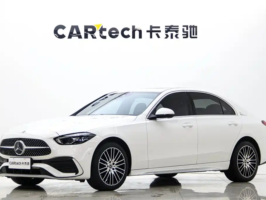 Mercedes-Benz C-Class 2024 — фото 1