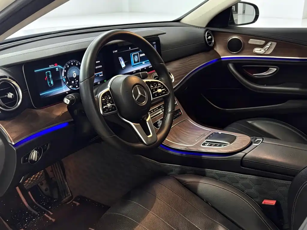 Mercedes-Benz E-Class 2020 — фото 10