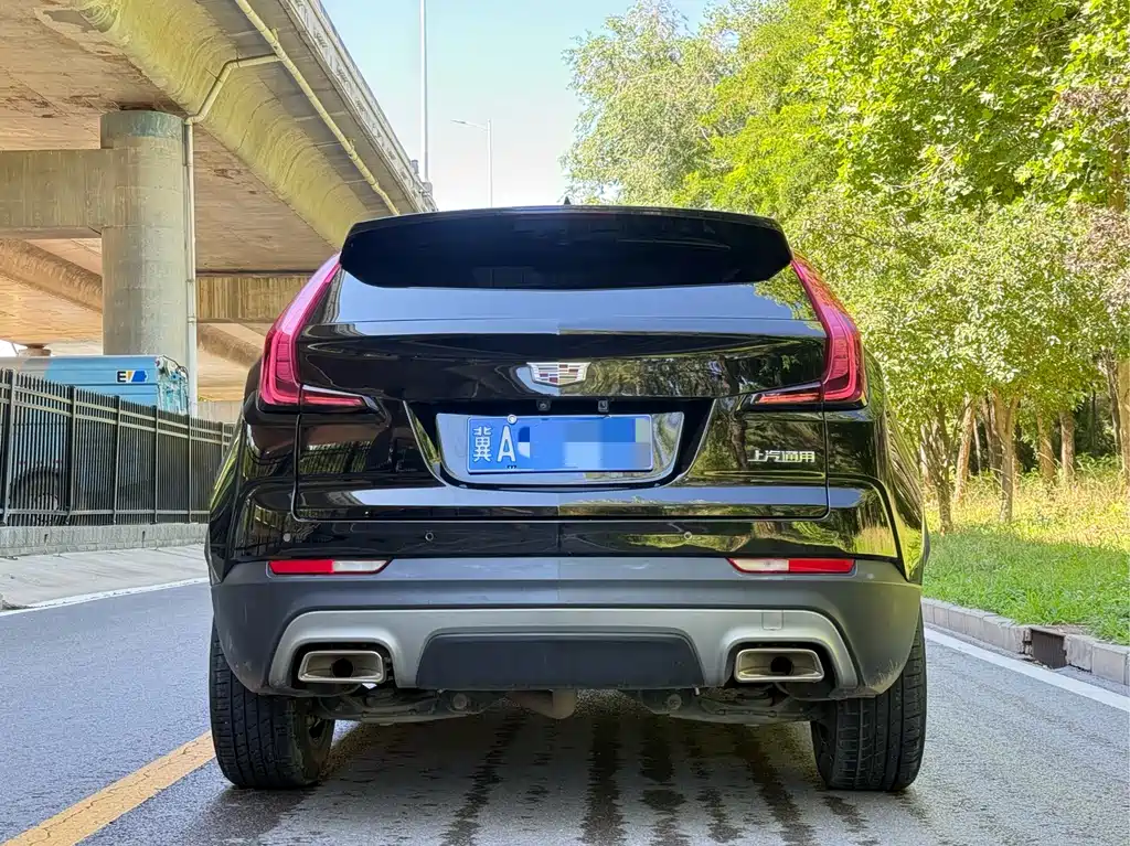 Cadillac XT4 2021 — фото 4