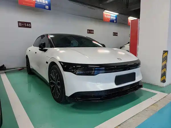Zeekr 007 2024