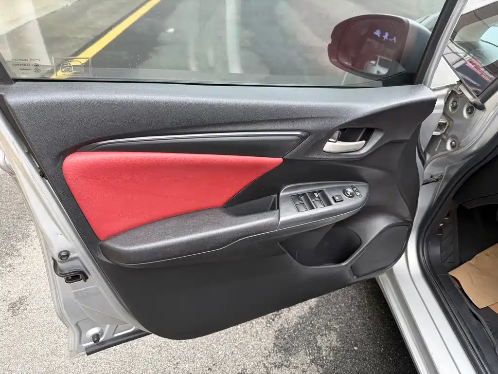 Honda Fit 2015 — фото 28