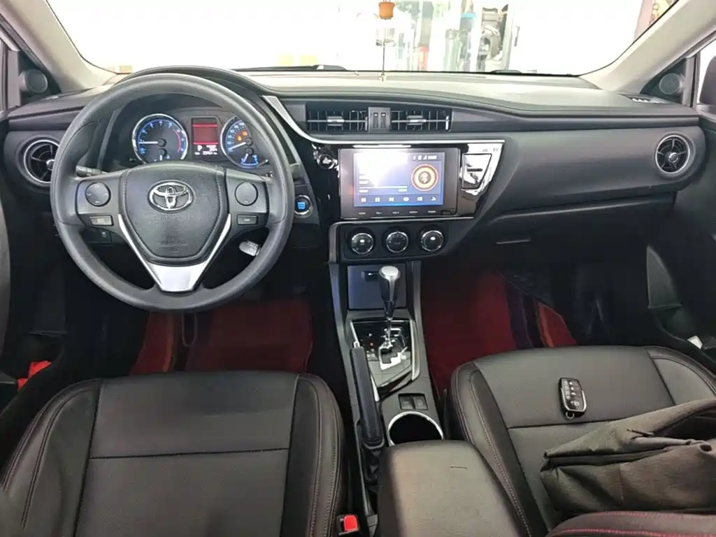 Toyota Corolla 2019 — фото 10