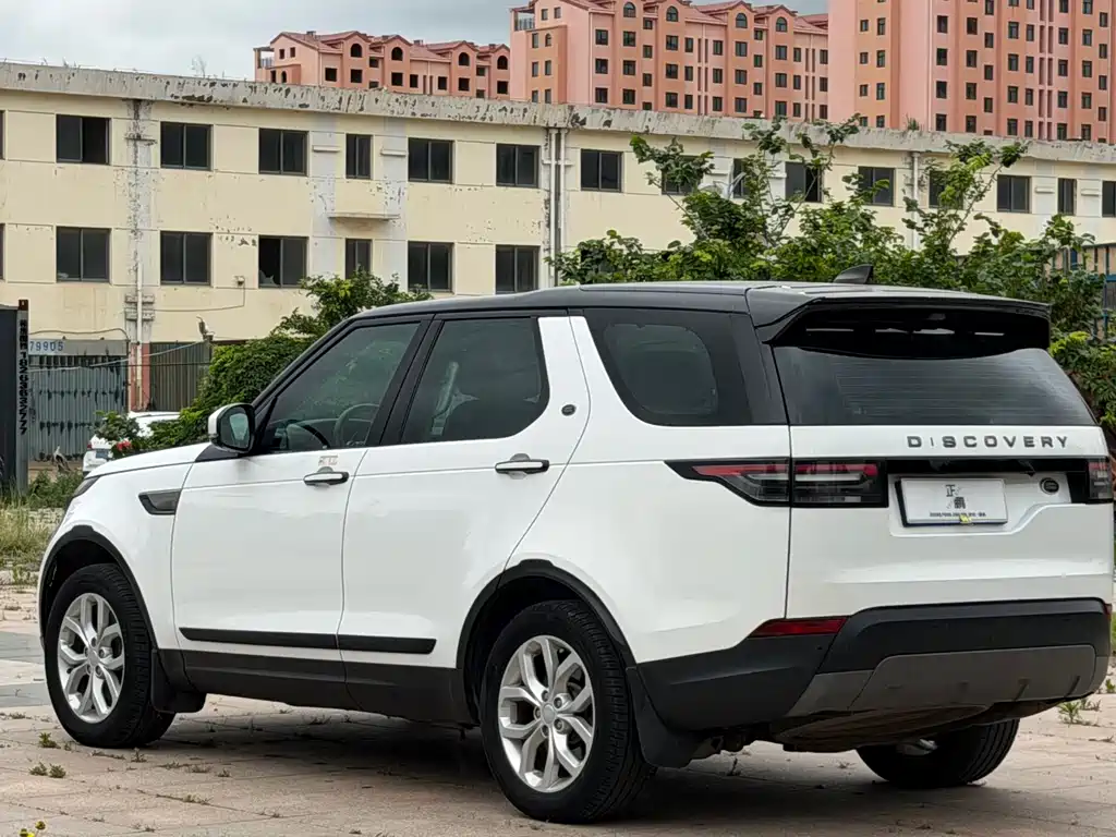 Land Rover Discovery 2018 — фото 4