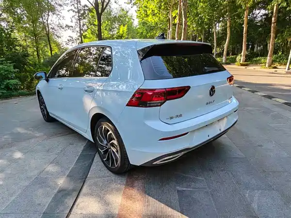 Volkswagen Golf 2022