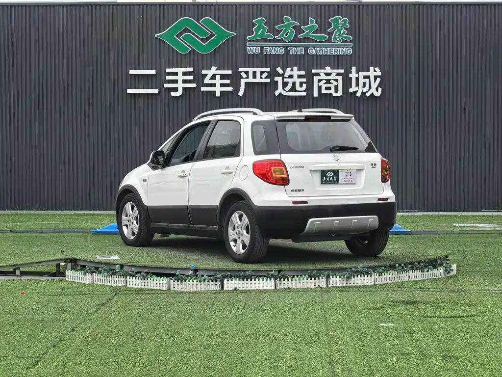 Suzuki SX4 2014 — фото 20