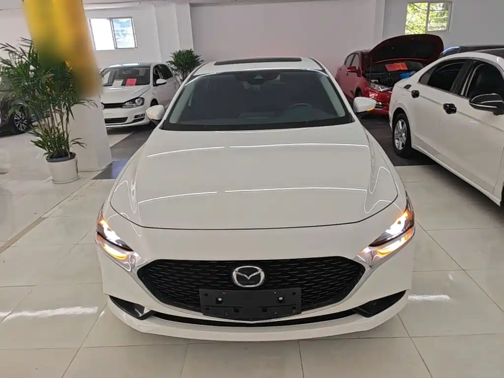 Mazda 3 Axela 2023