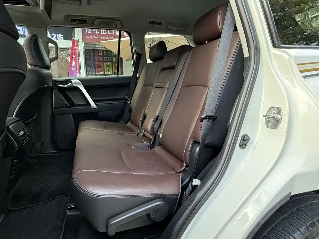 Toyota Prado 2016 — фото 9