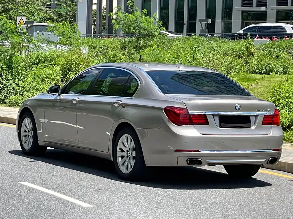 BMW 7 Series 2013 — фото 5