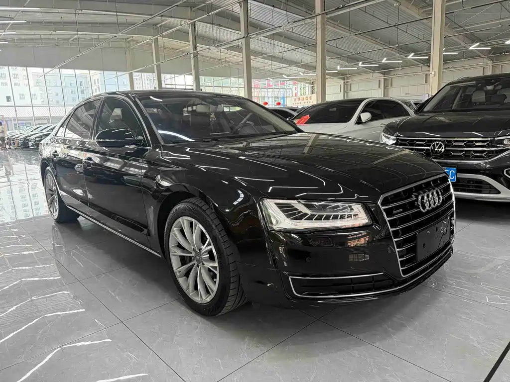 Audi A8 2015 — фото 3