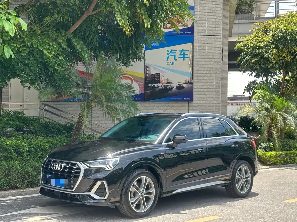 Audi Q3 2021