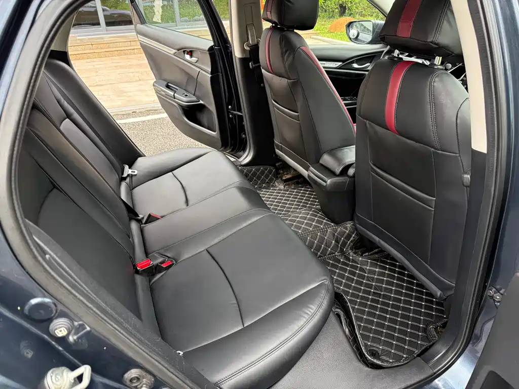 Honda Civic 2019 — фото 14