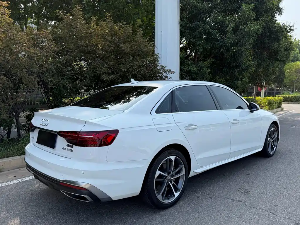 Audi A4L 2020 — фото 25