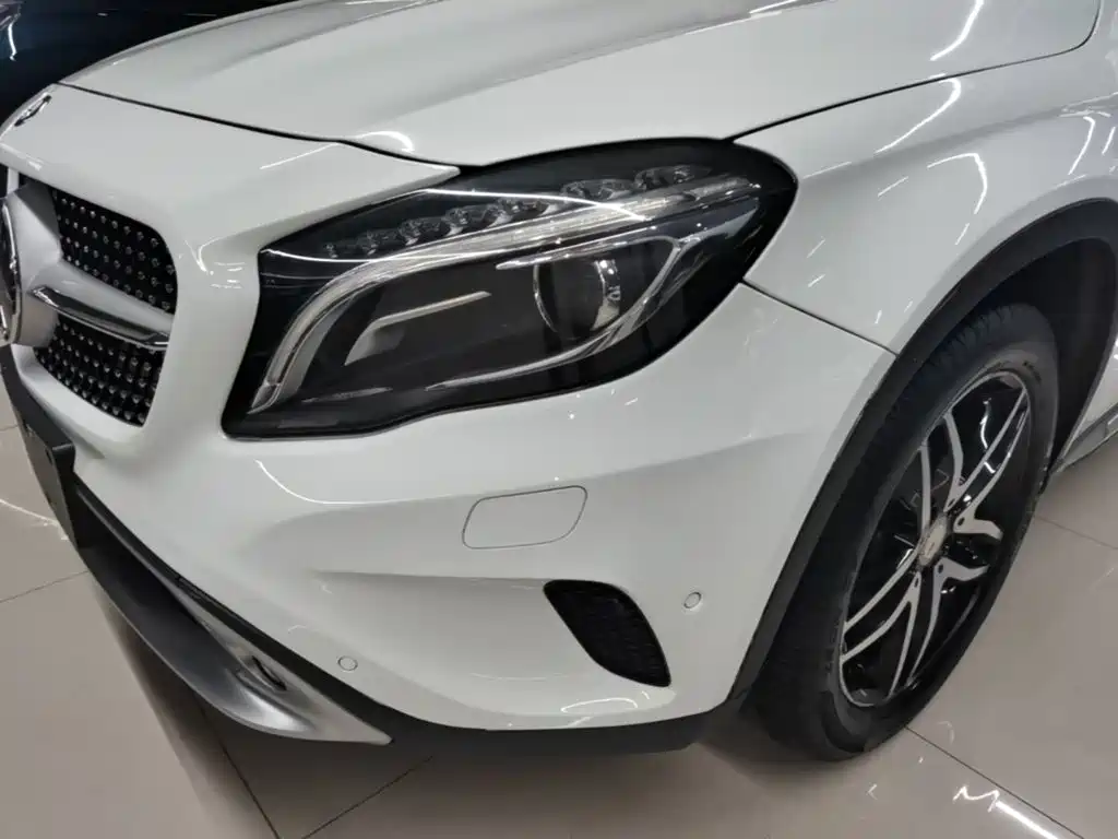 Mercedes-Benz GLA 2017 — фото 24